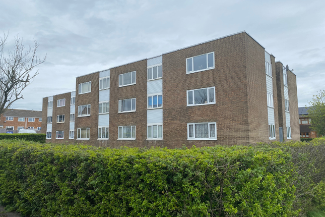 Flat for sale in Wesley Court, Swindon