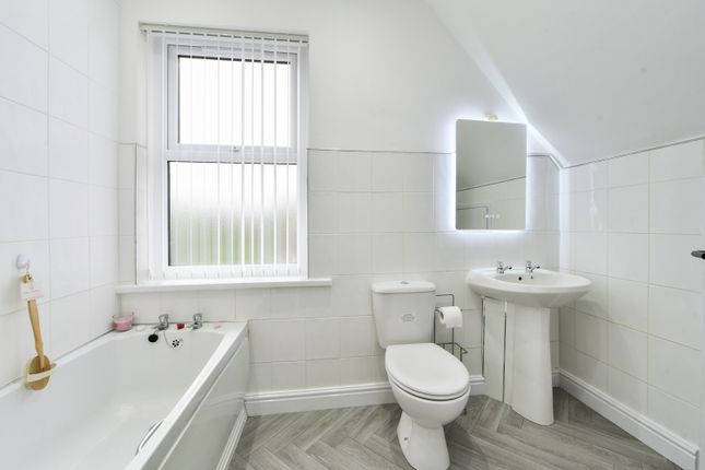 57, Primrose Avenue, Sheffield photo 2