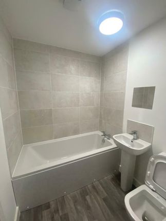 Town house to rent in Hablethorpe, Denewood Crescent, Nottingham