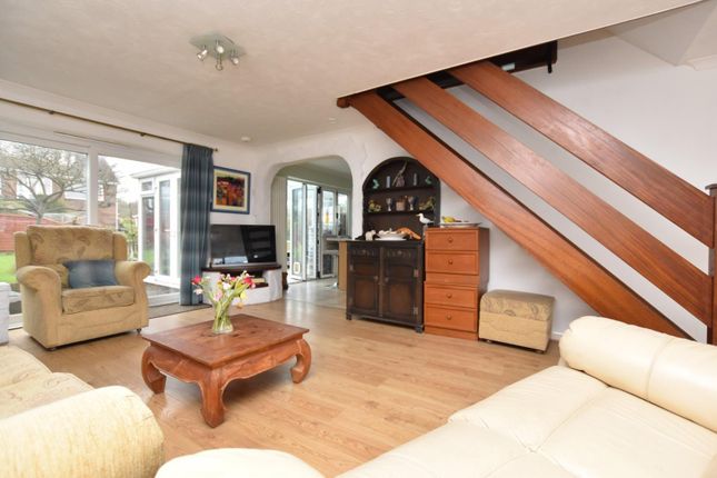73, Nursery Fields, Hythe photo 4