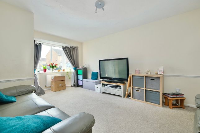 8, Elter Water, Huntingdon photo 3