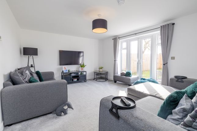 11, Frank Ford Close, Saxilby photo 2