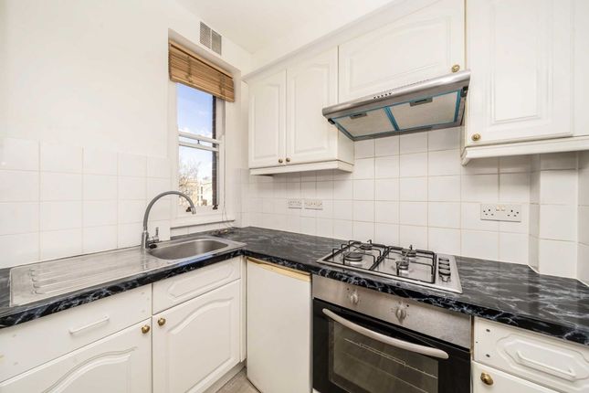 Flat to rent in Cormont Road, London