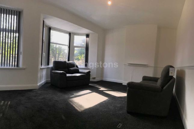 Flat 3, Llanbleddian Gardens, Cardiff photo 5