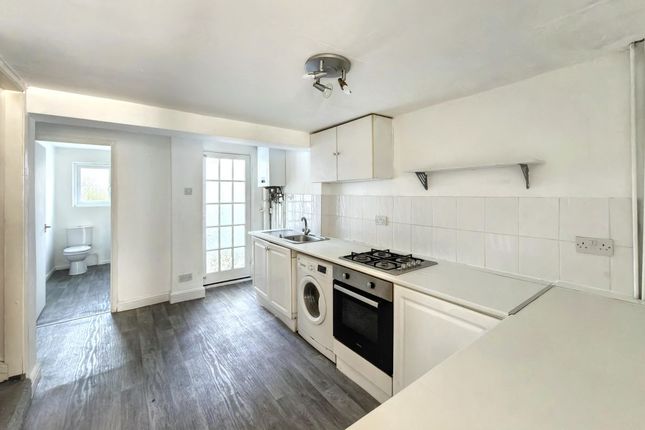 2, Holliday Street, Berkhamsted photo 2