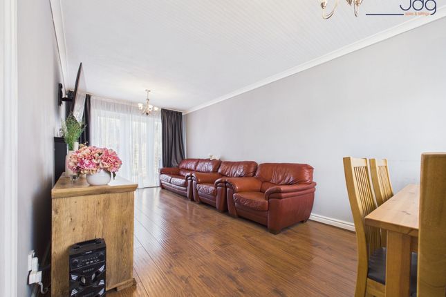 35 Pickthorn Close, Lancaster photo 2