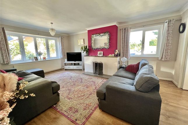 64, Cereleton Park, Blandford Forum photo 4