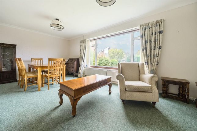 18 Hawthorn Way, Hawthorn Way, Storrington photo 3