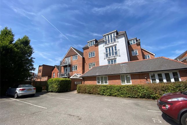 Thumbnail Flat to rent in Alpha House, Napier Road, Crowthorne, Berkshire