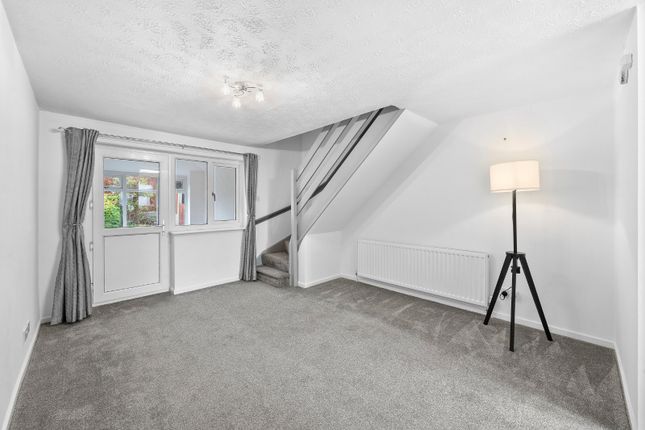 34, Kings Meadow Close, West Yorkshire photo 2