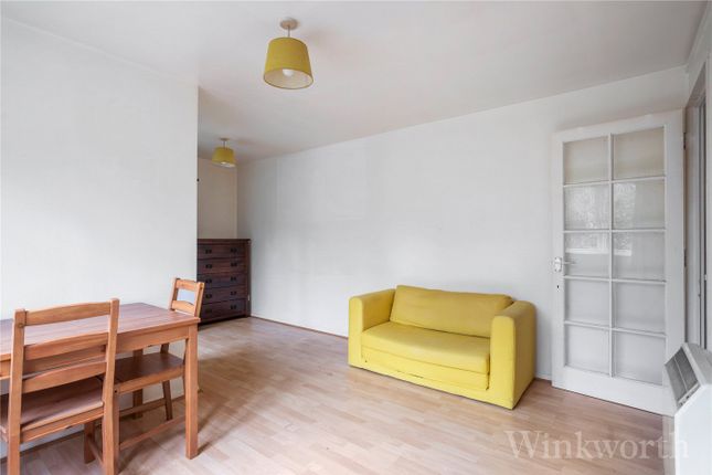 Flat 7, Carew Court, 3, Samuel Close, London photo 2