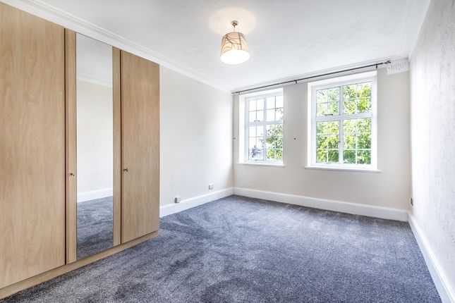 13 West Heath Court,, North End Road, London photo 4