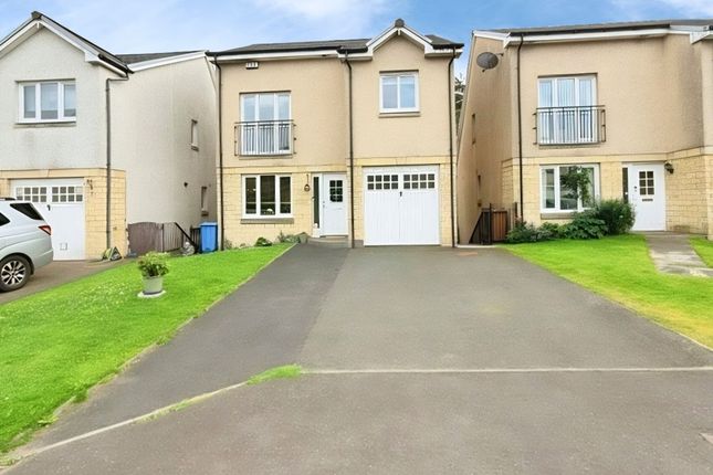 7 Loch Katrine Gardens, Glenrothes photo 2