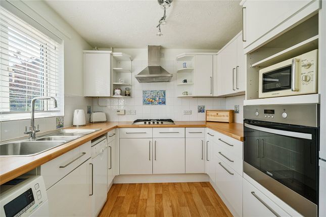 24, Foxglove Road, Seaton photo 3