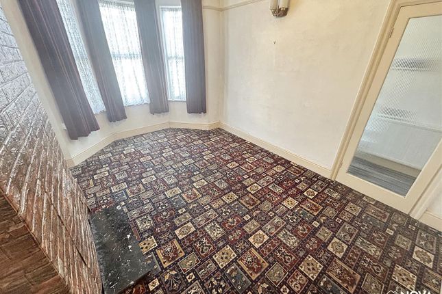 31, Kingston Road, Luton photo 2