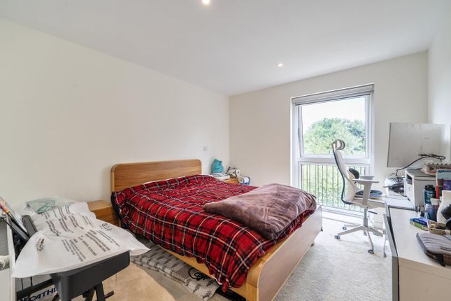 31, Sovereign Court, Stanmore photo 4