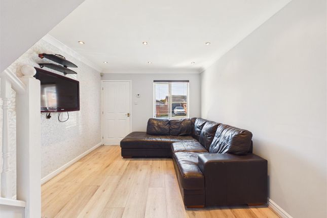 20, Robinia Drive, Hull photo 3