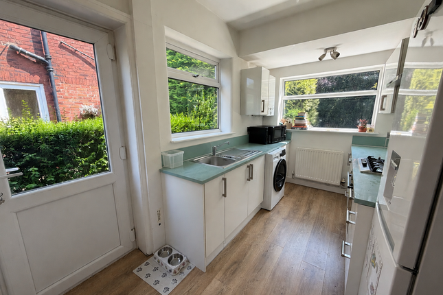 67, Roslyn Road, Stockport photo 4