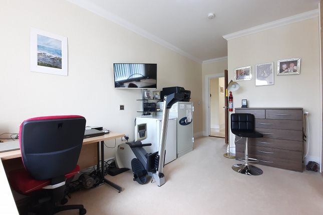 Flat for sale in Apt. 13 The Pavilions, Fairway Drive, Ramsey