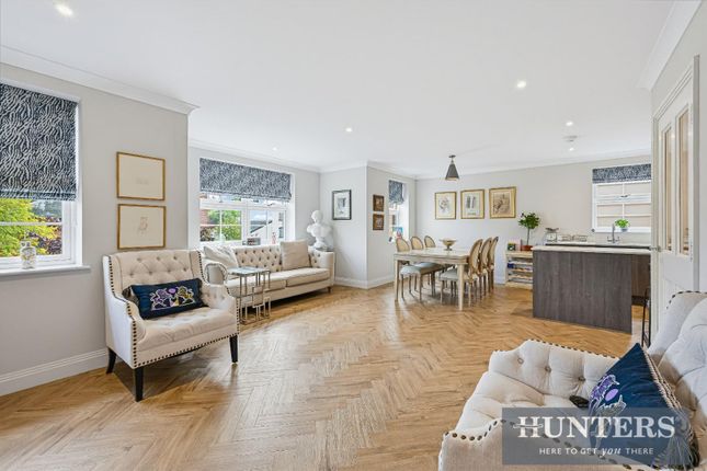 Flat 3, 65, Church Road, Leatherhead photo 4
