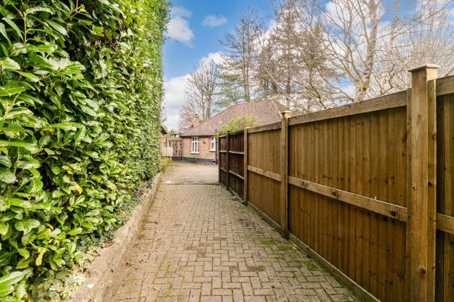 16 Sylvan Cottage, Station Approach, Tadworth photo 5