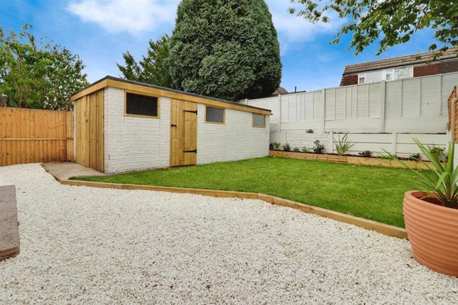 5, Woodside Drive, Sandbach photo 3