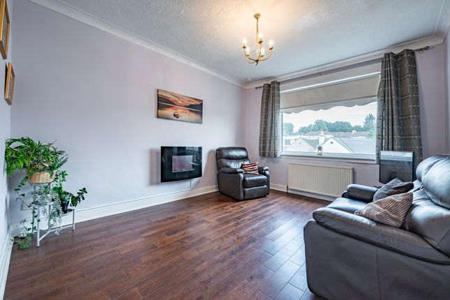 34 Woodside Avenue, Rutherglen, Glasgow photo 2