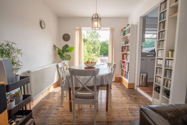 6 Hornbeam Road, Guildford photo 4