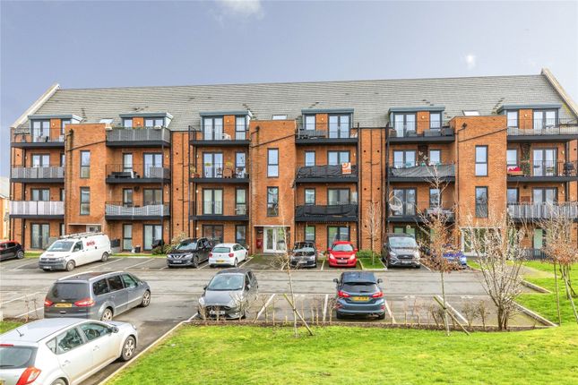 2-bed flat on Flat 13, 15, Crusade Way, Kent, £130,000