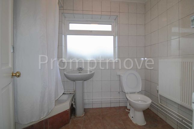 Property to rent in Ashburnham Road, Luton