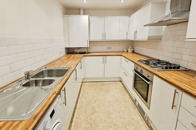 16 Riverwalk Apartments, Half Moon Street, Choppington photo 3