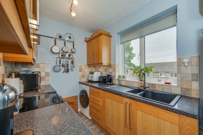 15 Glencroft, Dobbin Hill, Sheffield photo 4