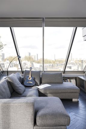 Flat for sale in Westbourne House, London