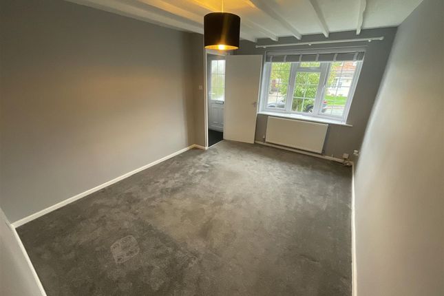 2 Isis Close, Congleton photo 3