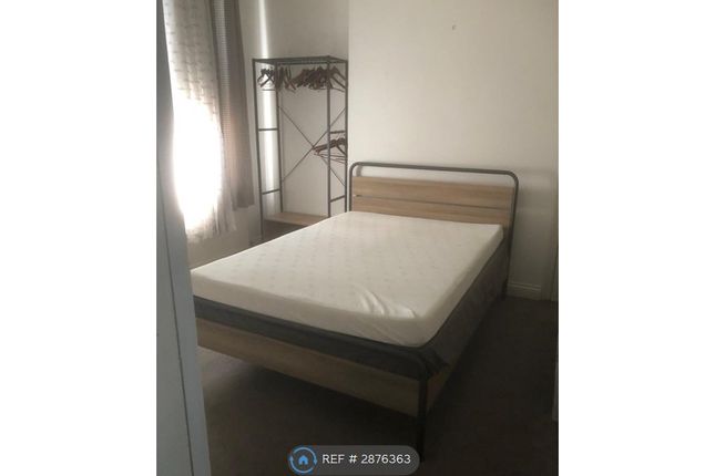 Flat, Hull Road Hessle, Hull photo 5