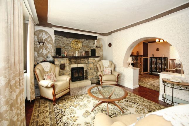 21, Lewis Street, Caerphilly photo 2