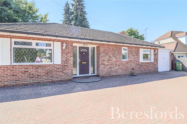 Thumbnail Bungalow for sale in Lake Avenue, Billericay