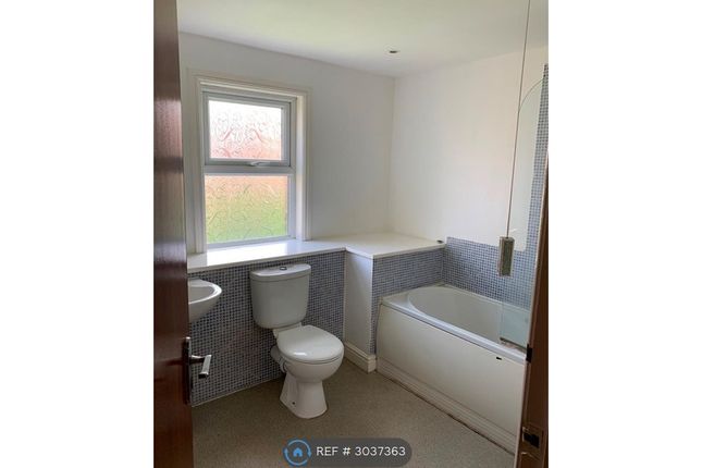Flat, Liscard Road, Wallasey photo 3