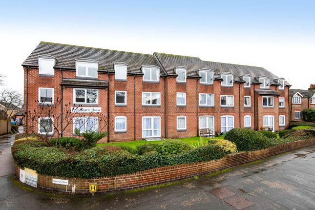 Flat for sale in Homesearle House, Goring Road