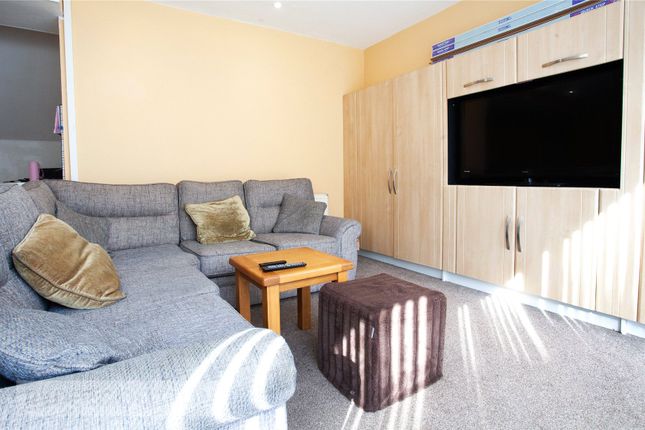 44, Furness Road, Manchester photo 4