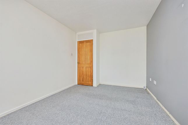 20, Wordsworth Drive, Dereham photo 2