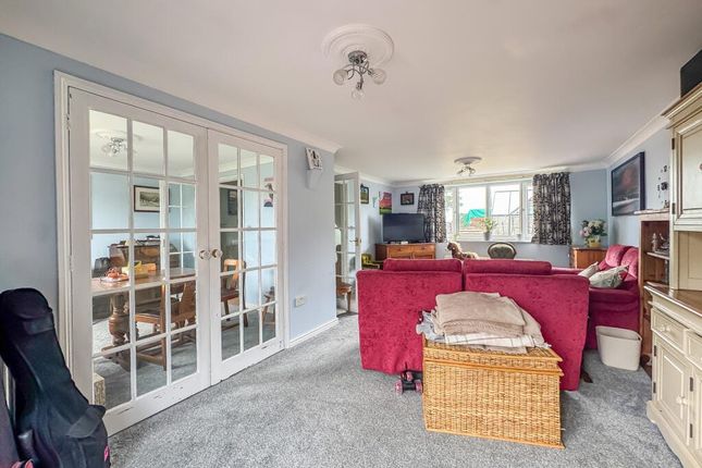 Edmunds, Bunters Road, Newmarket photo 4