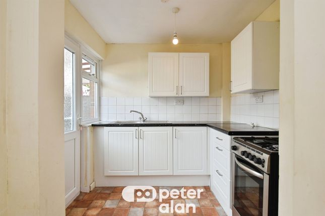 47, Cherry Grove, Merthyr Tydfil photo 4