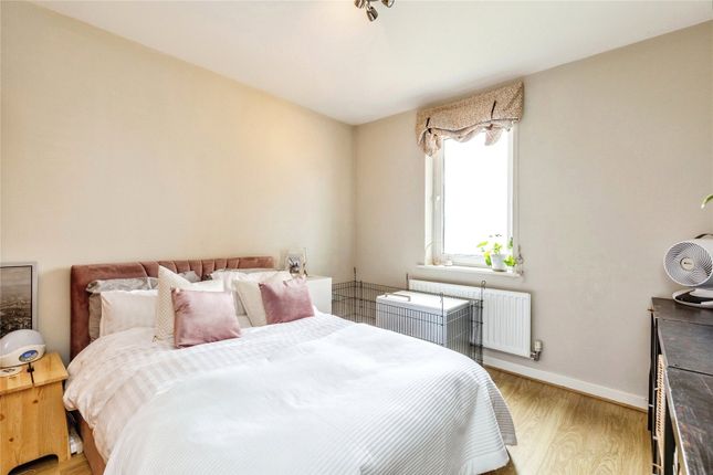 Flat for sale in Pennant Place, Portishead, Bristol, Somerset