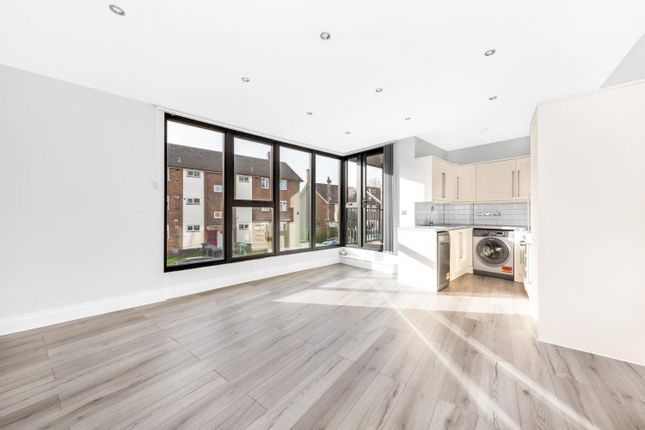 Flat for sale in Comerford Road, Brockley, London