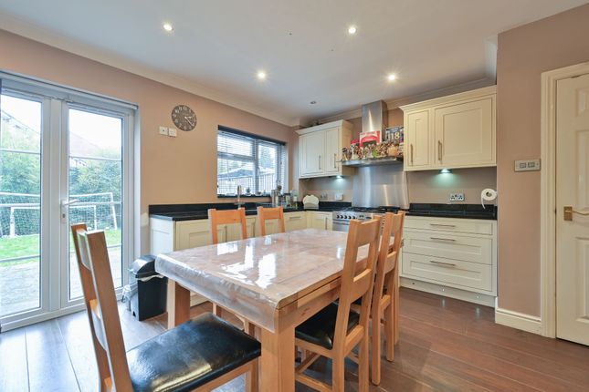 3 Oakhurst Place Cherrydale, Watford photo 3