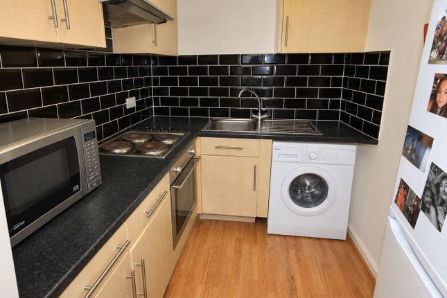 Dene House Court, Leeds photo 4