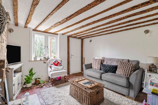 2 Fir Tree Cottages, Farnham Road, Petersfield photo 4