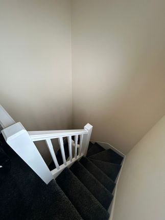 2 Bedroom First Floor Apartment With Parking Â€“ Great Location &amp; Transport Links