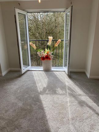 Flat for sale in Stonemere Drive, Radcliffe, Manchester